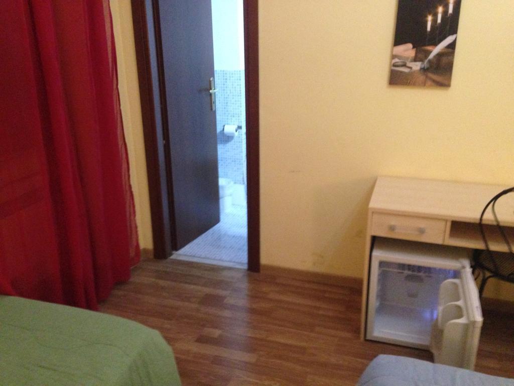 Le Charme House 2 Bed & Breakfast Roma Eksteriør bilde