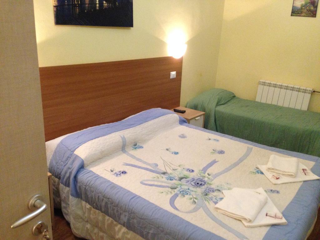 Le Charme House 2 Bed & Breakfast Roma Eksteriør bilde