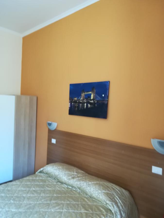 Le Charme House 2 Bed & Breakfast Roma Eksteriør bilde